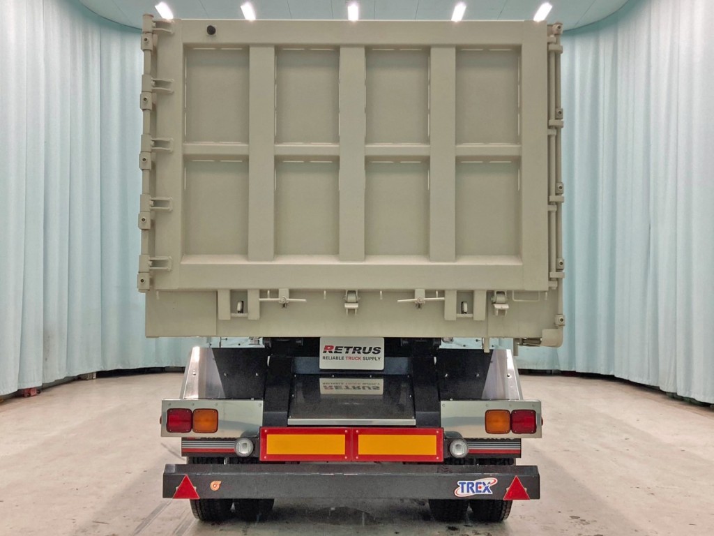 リヤ周りの状態です。|トレクス PFB34112の写真9