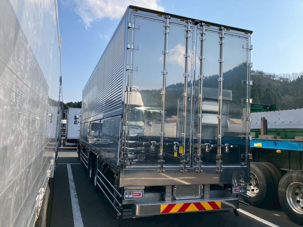 日野 プロフィア 2DG-FW1AHCの写真3