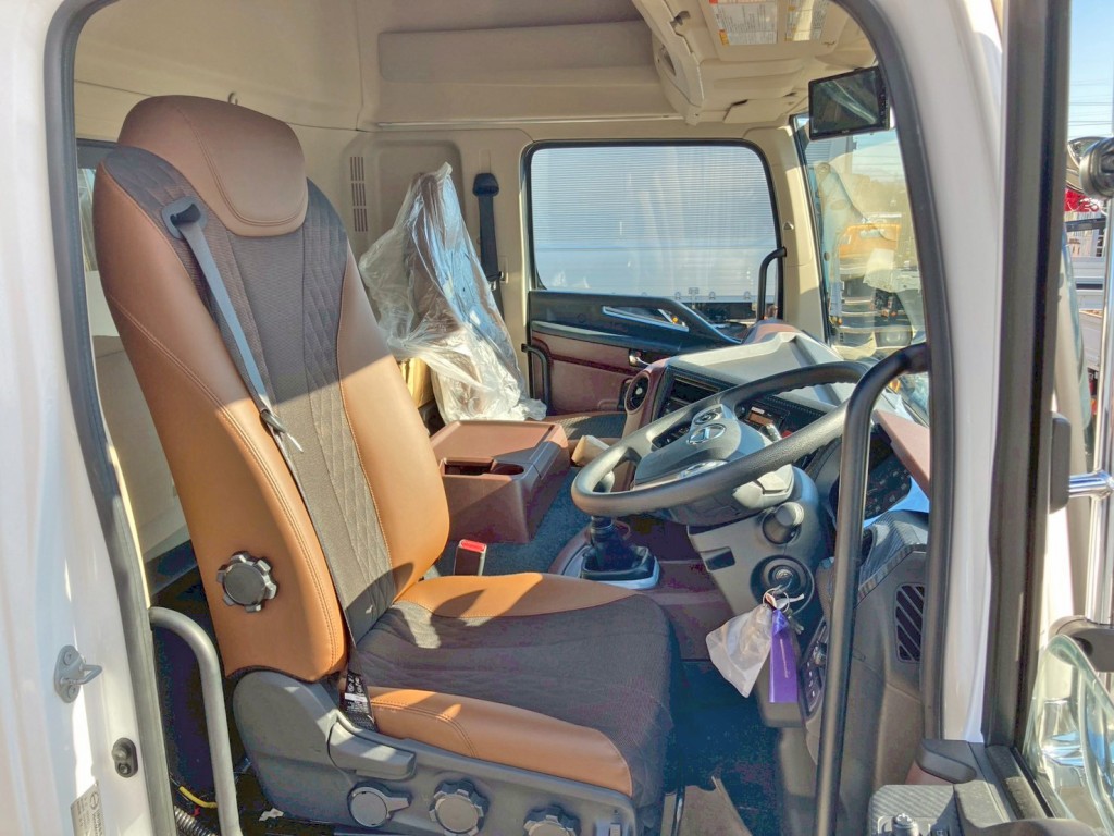 ハイルーフキャビンです。|日野 プロフィア 2DG-FR1AHCの写真7