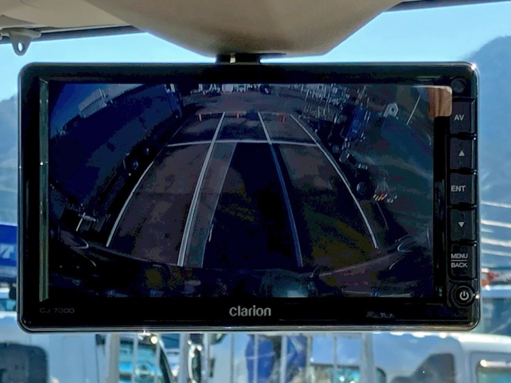 液晶バックモニター付きです。|日野 プロフィア 2DG-FR1AHCの写真28