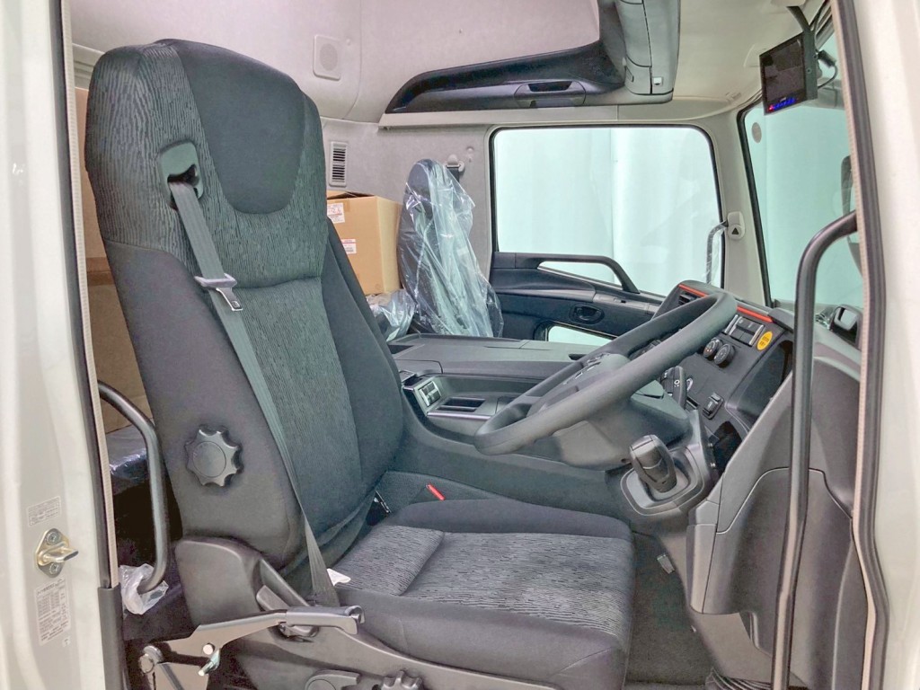 ハイルーフキャビンです。|三菱 スーパーグレート 2PG-FV80VYの写真7