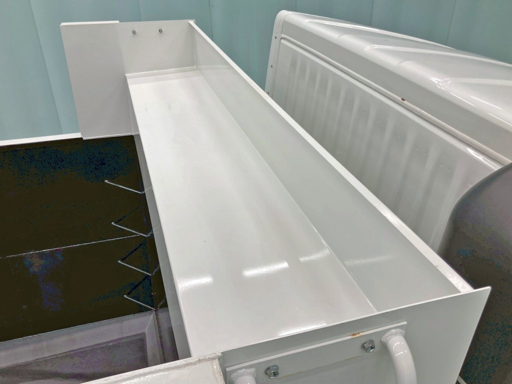 シートデッキの状態です。|三菱 スーパーグレート 2PG-FV80VYの写真11