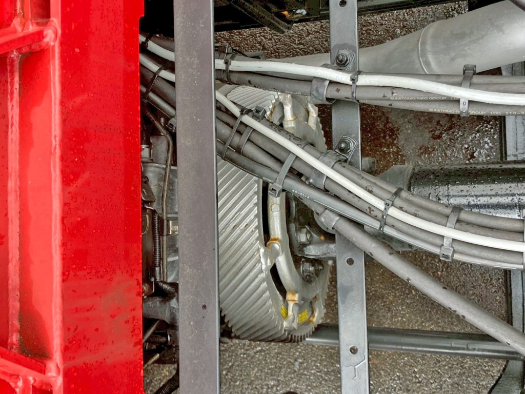 リターダ付きです。|日野 プロフィア 2DG-FW1AHCの写真14