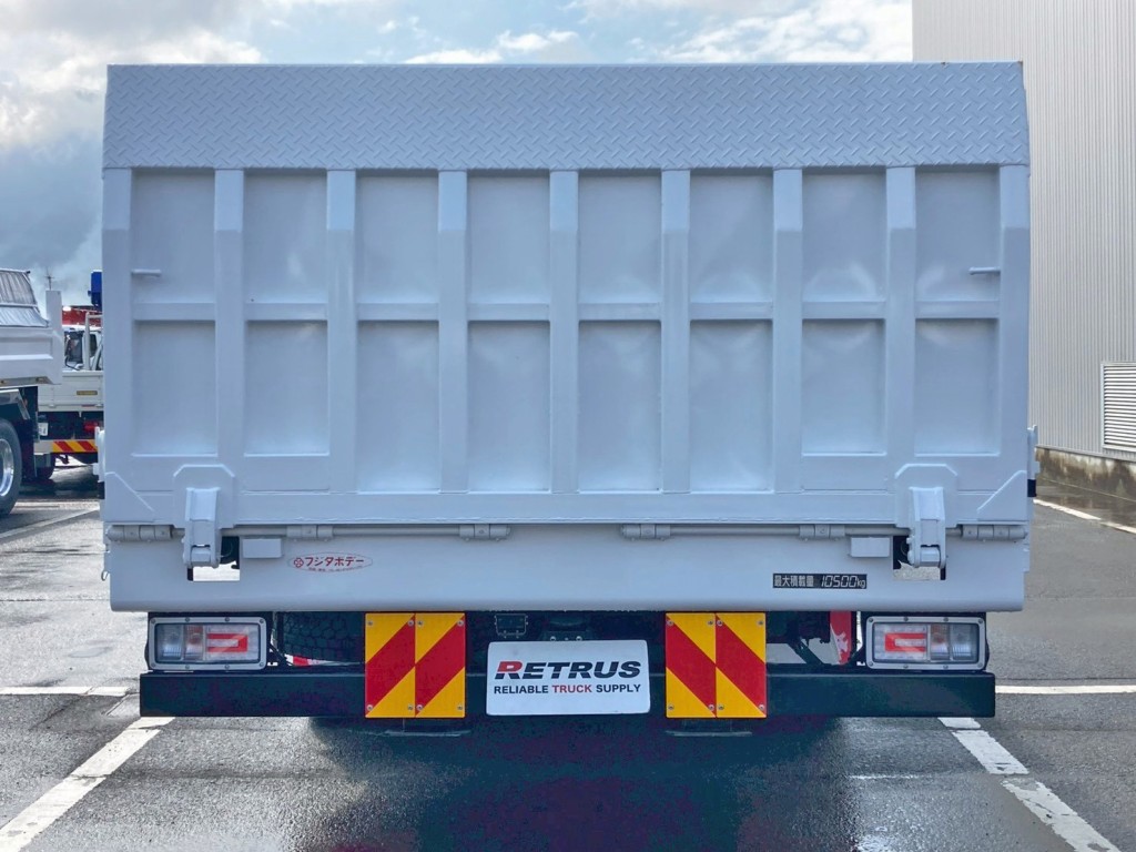 リヤ周りの状態です。|日野 プロフィア 2DG-FW1AHCの写真17