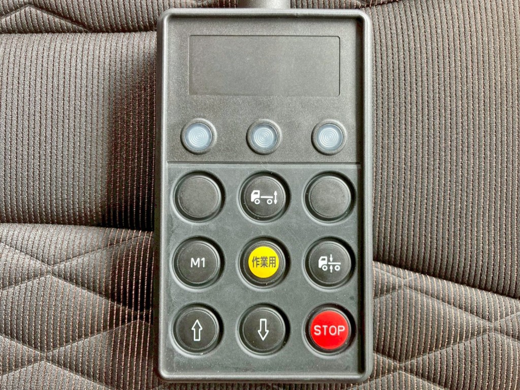 エアサスのコントローラーです。|日野 プロフィア 2DG-FW1AHCの写真29