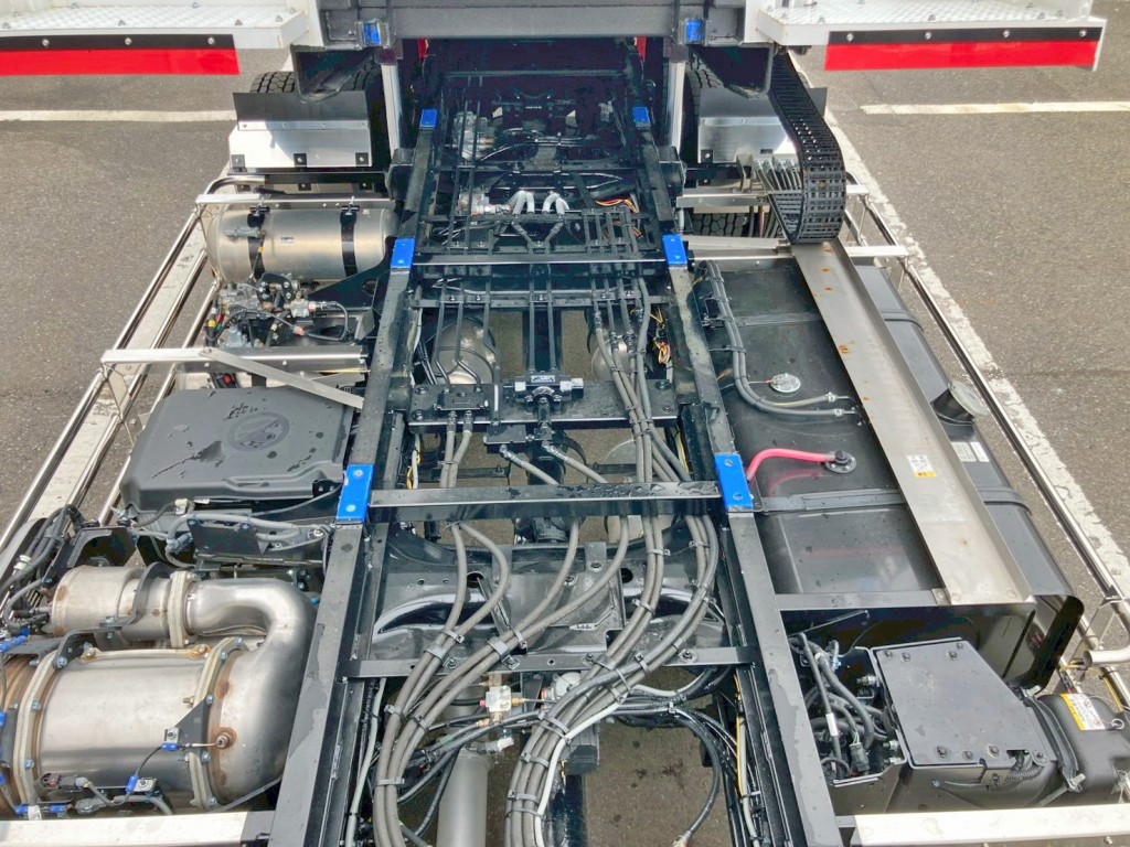 日野 プロフィア 2DG-FW1AHCの写真12