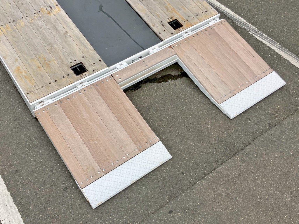 自動歩みです。|日野 プロフィア 2DG-FW1AHCの写真15