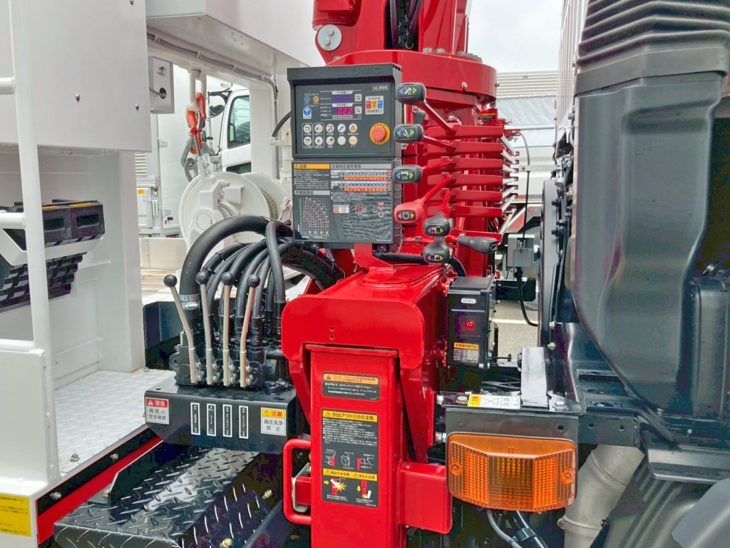 クレーンの操作レバーです。|日野 プロフィア 2DG-FW1AHCの写真20