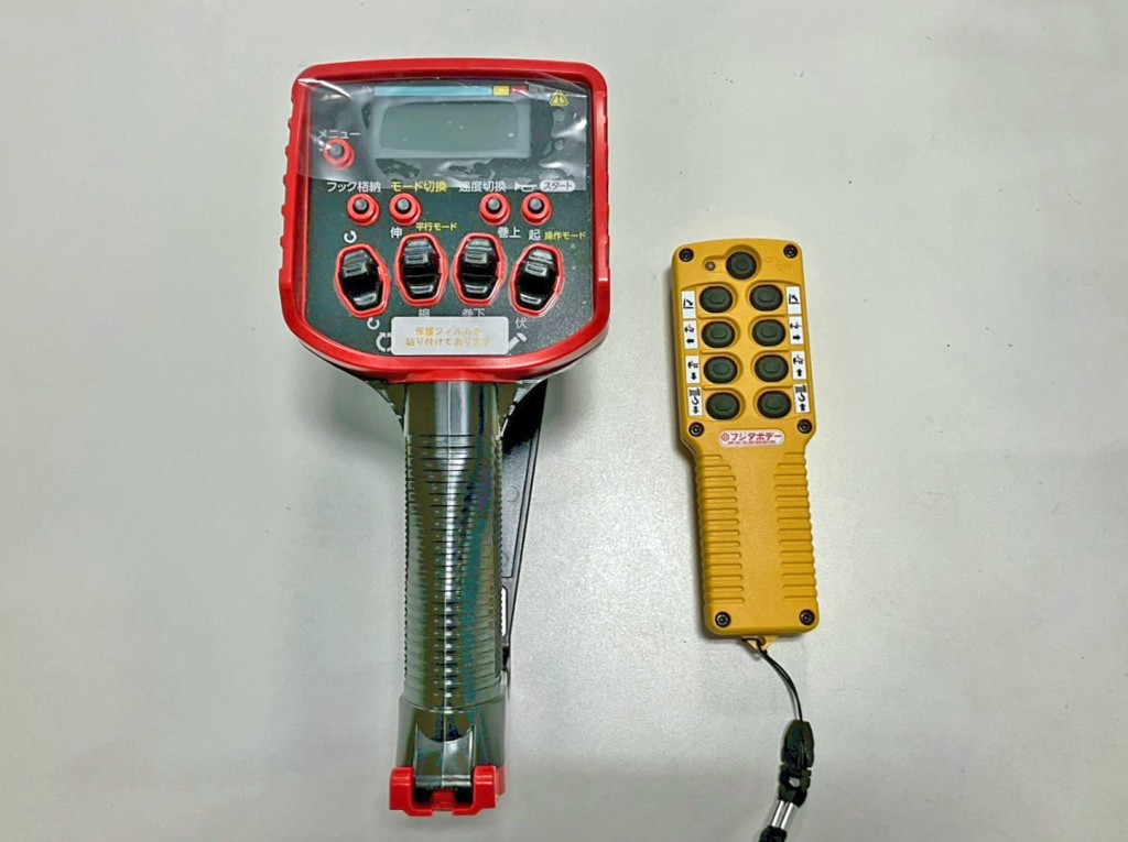 クレーンとセーフティのラジコンです。|日野 プロフィア 2DG-FW1AHCの写真32