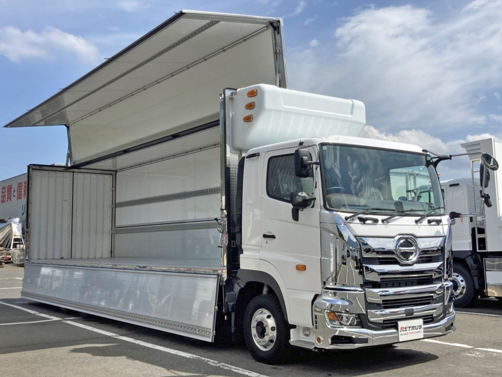 ホイールはアルミ製です。|日野 プロフィア 2DG-FW1AHCの写真2