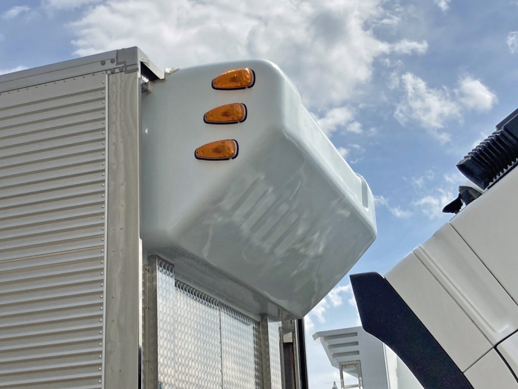 冷凍機です。(サブエンジン式)|日野 プロフィア 2DG-FW1AHCの写真16