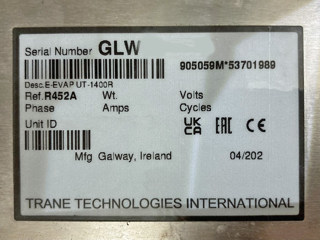 冷凍機のプレートです。|日野 プロフィア 2DG-FW1AHCの写真26