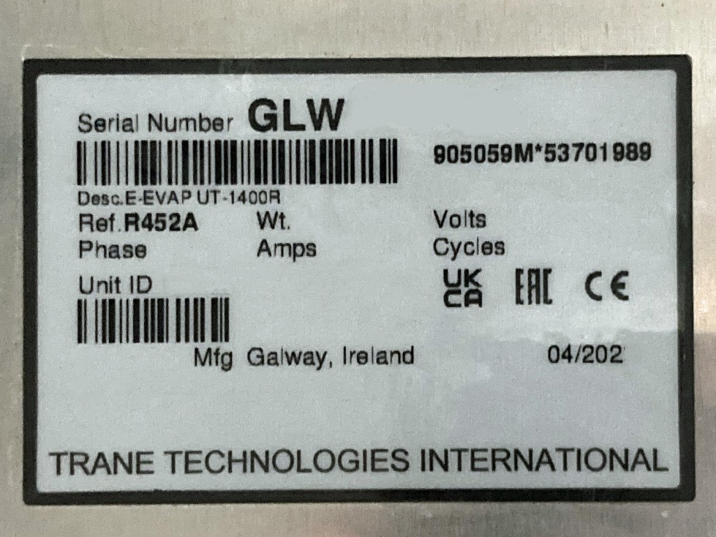 冷凍機のプレートです。|日野 プロフィア 2DG-FW1AHCの写真32