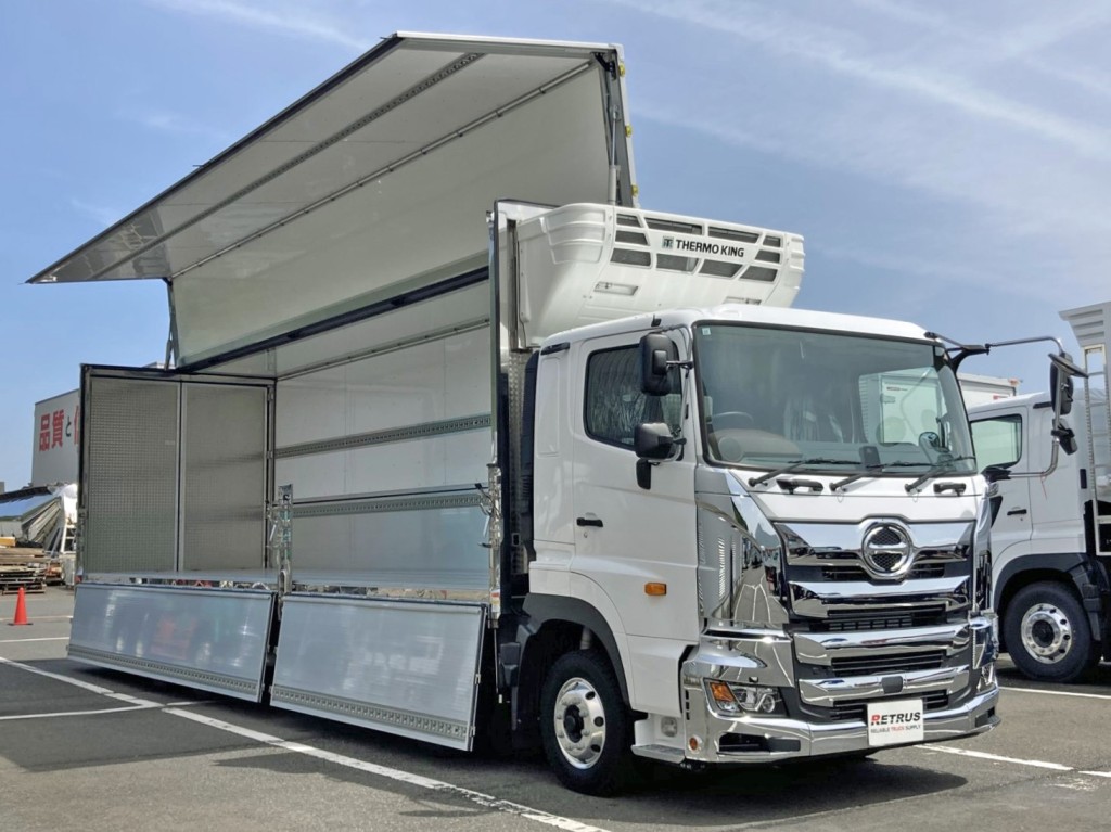 ホイールはアルミ製です。|日野 プロフィア 2DG-FW1AHCの写真2