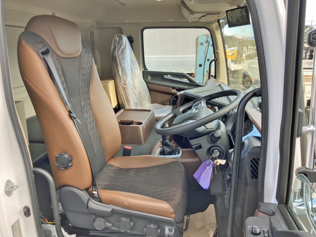 日野 プロフィア 2DG-FR1AHCの写真7