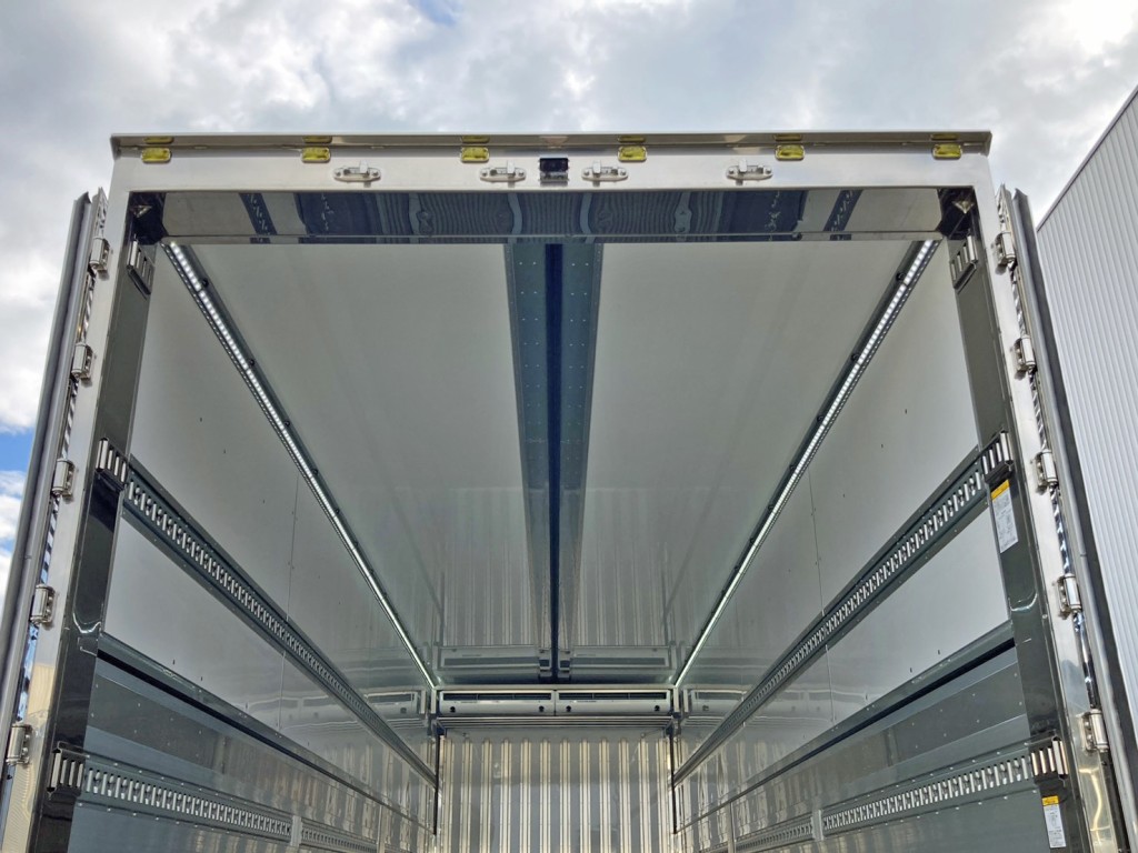 センタービームレスです。|日野 プロフィア 2DG-FR1AHCの写真12