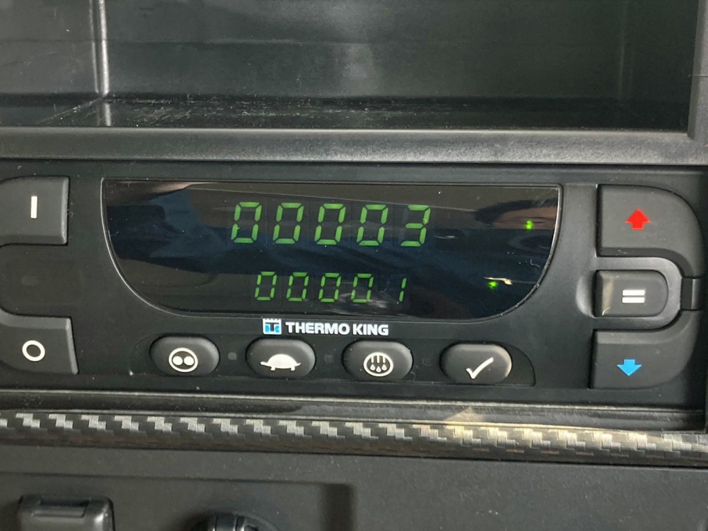 アワメーターです。|日野 プロフィア 2DG-FR1AHCの写真30