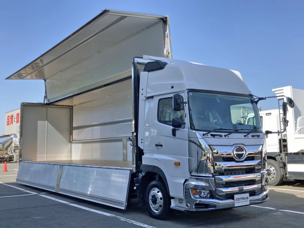 ホイールはアルミ製です。|日野 プロフィア 2DG-FW1AHCの写真2