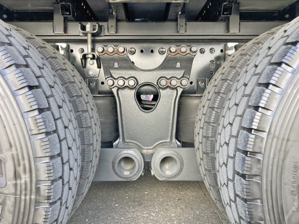 エアサスです。|日野 プロフィア 2DG-FW1AHCの写真5