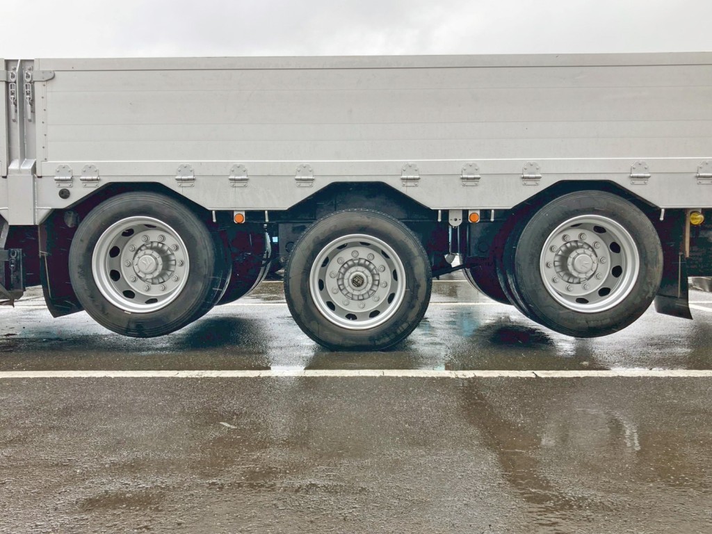 リフトアクスル機能付きです。(1・3軸目がリフトアップします)|東邦 TE36H5N3Sの写真28