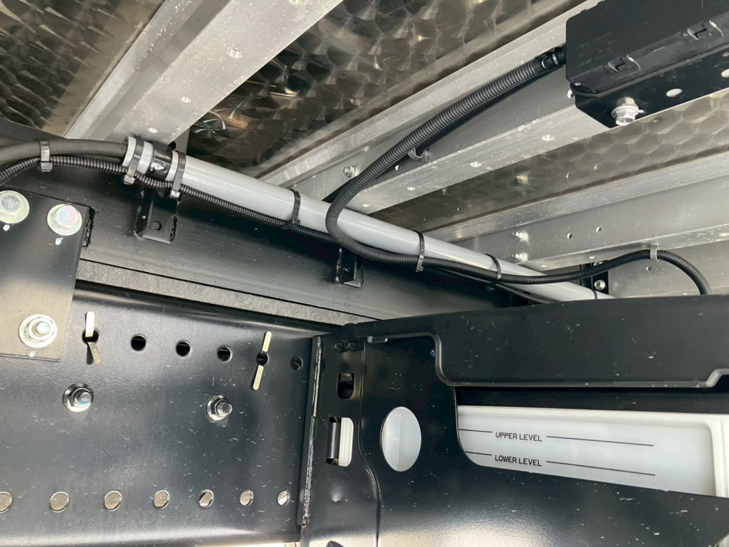 シャーシとネタの状態です。|日野 プロフィア 2DG-FW1AHCの写真6