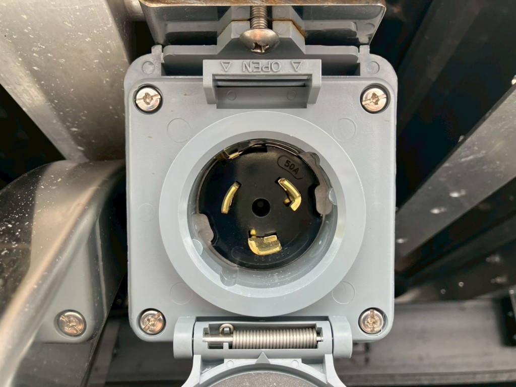 スタンバイ付きです。|日野 プロフィア 2DG-FW1AHCの写真16