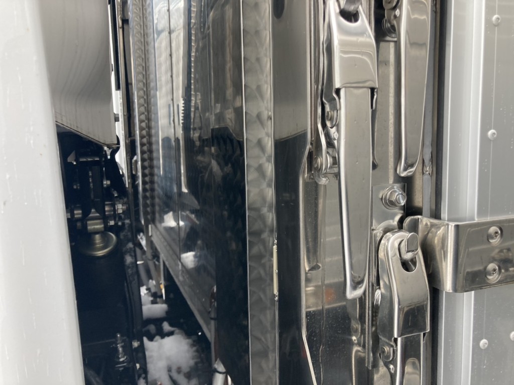 日野 プロフィア 2DG-FW1AHCの写真11