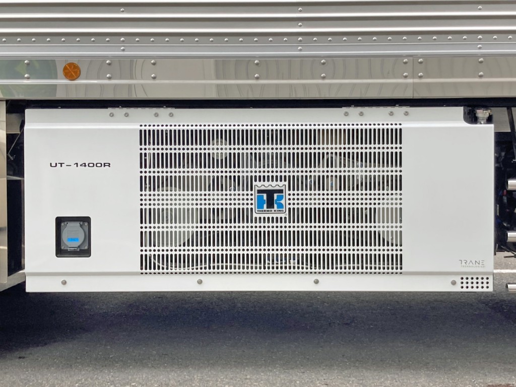 冷凍機はサブエンジン式です。|日野 プロフィア 2DG-FW1AHCの写真29