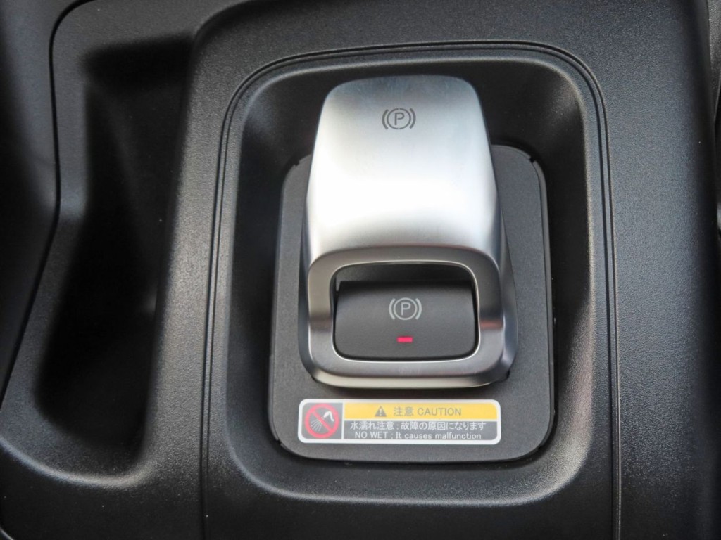 パーキングブレーキです。|三菱 スーパーグレート 2PG-FV80VZの写真24
