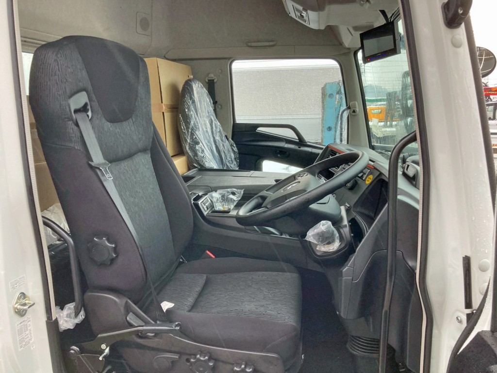 ハイルーフキャビンです。|三菱 スーパーグレート 2PG-FV80VZの写真7