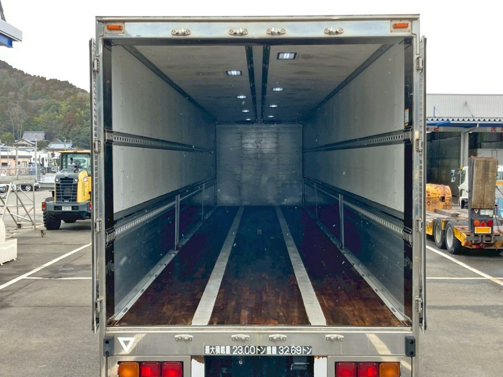 門口周りはステンレス製です。|トレクス PFB34116の写真20