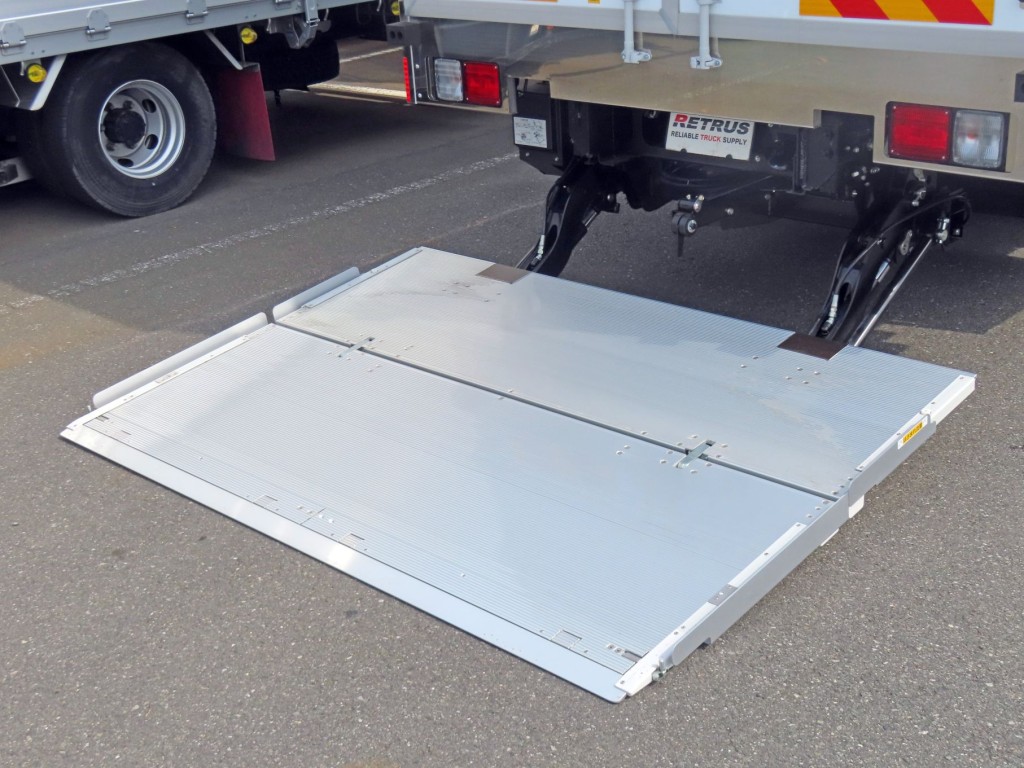 ゲートのステージの状態です。|日野 レンジャー 2KG-FD2ABG(2WD)の写真28