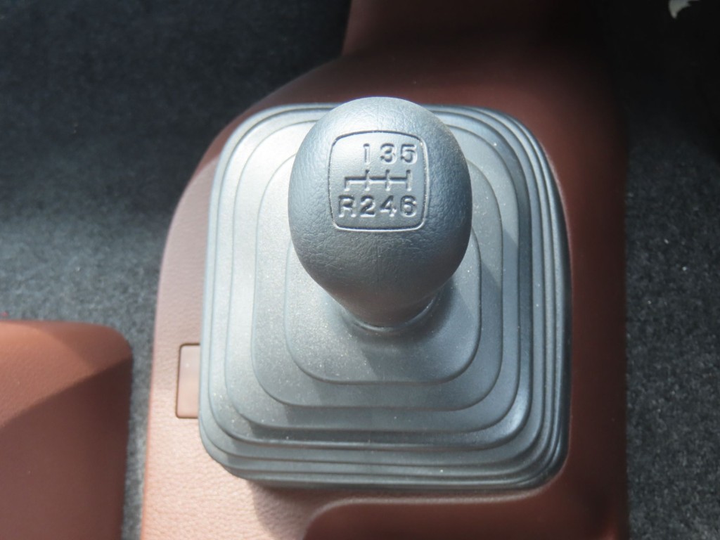 日野 レンジャー 2KG-FD2ABG(2WD)の写真44