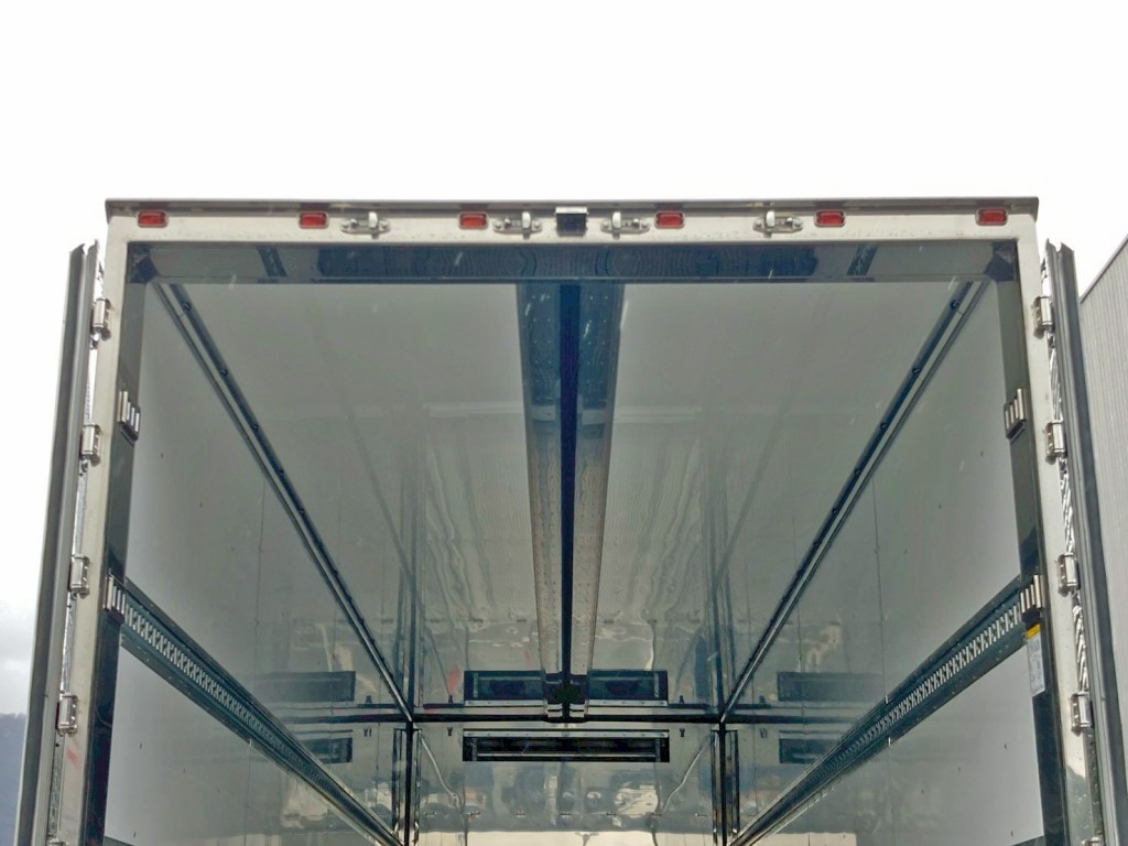 センタービームレスです。|日野 プロフィア 2DG-FW1AHCの写真12