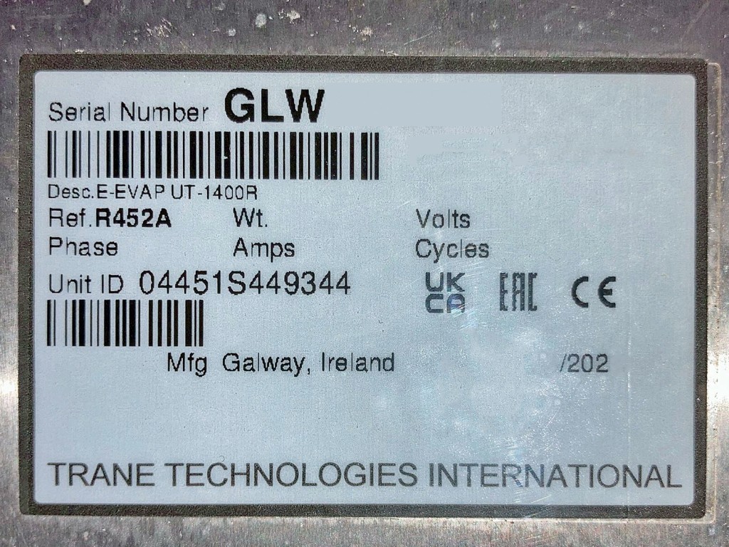 冷凍機のプレートです。|日野 プロフィア 2DG-FW1AHCの写真22