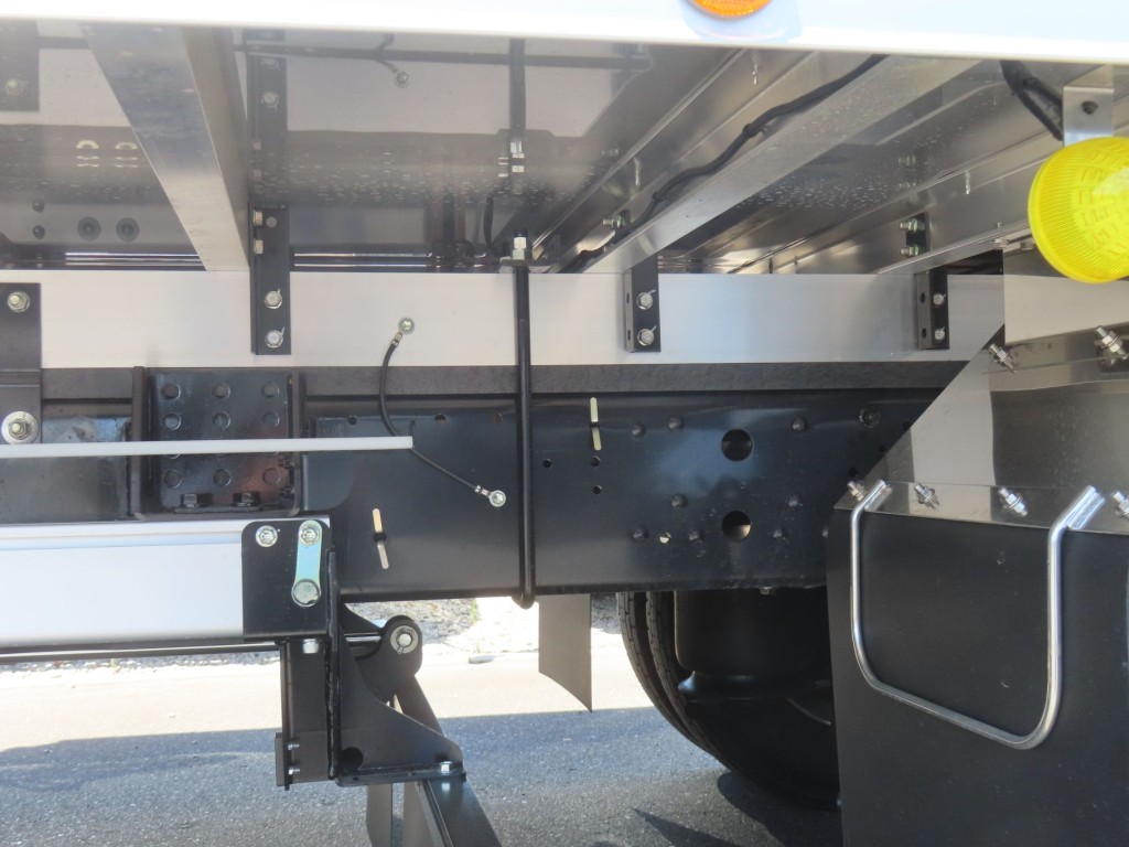 シャーシとネタの状態です。|三菱 ファイター 2KG-FK65F(2WD)の写真7