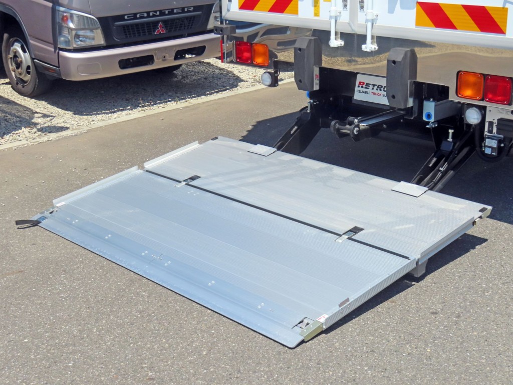 ゲートのステージの状態です。|三菱 ファイター 2KG-FK65F(2WD)の写真14