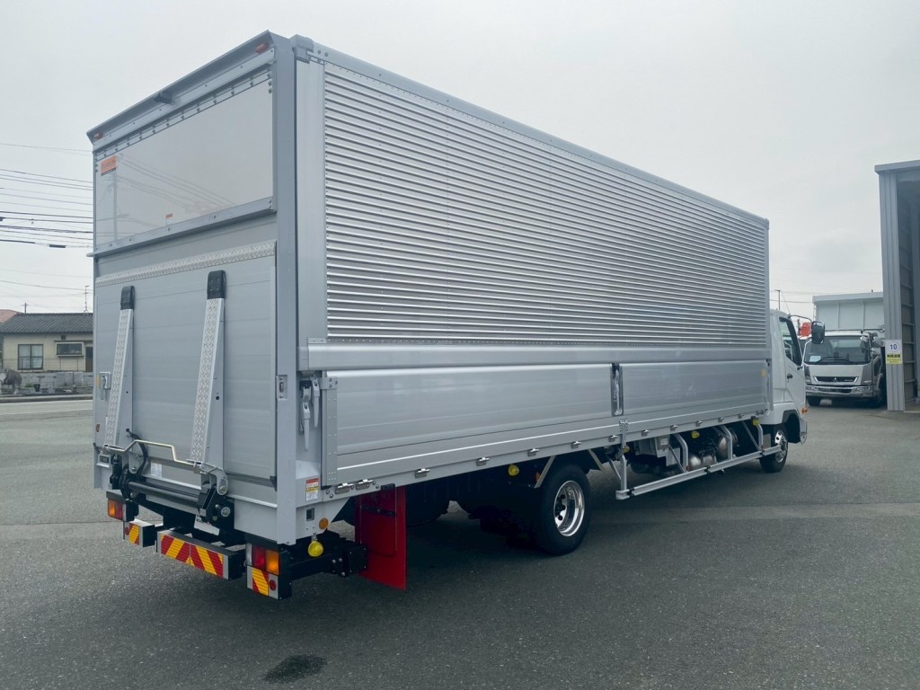 跳ね上げ式パワーゲートが付いてます|三菱 ファイター 2KG-FK65F(2WD)の写真4