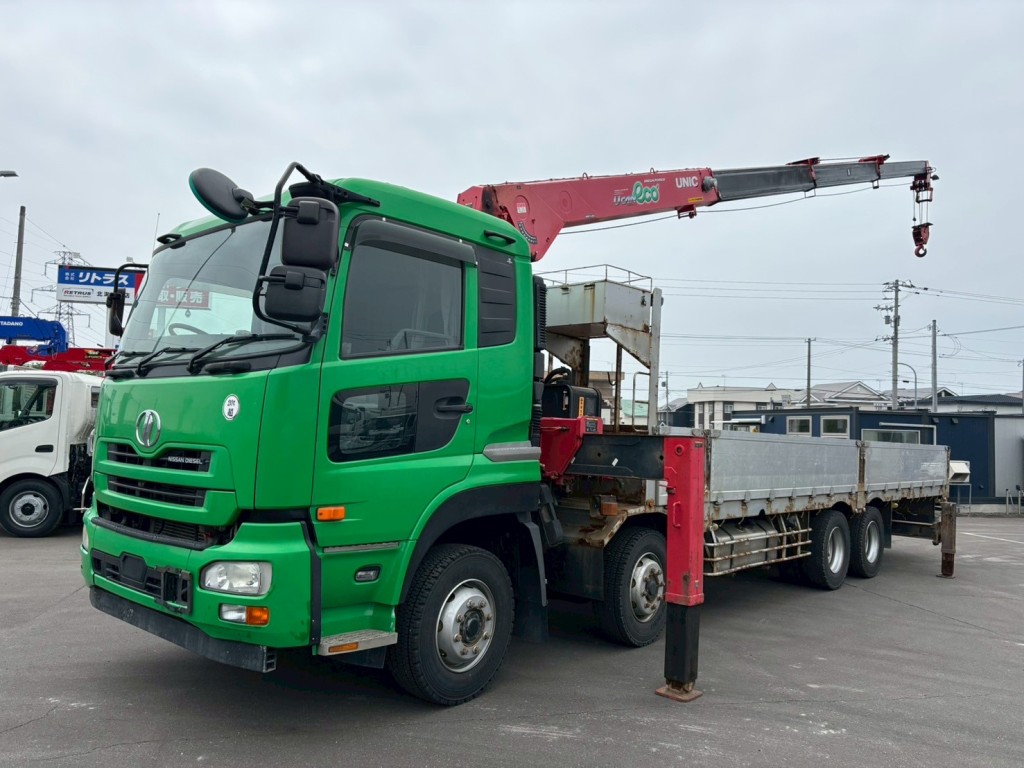 UDトラックス クオン QKG-CG5ZMの写真1