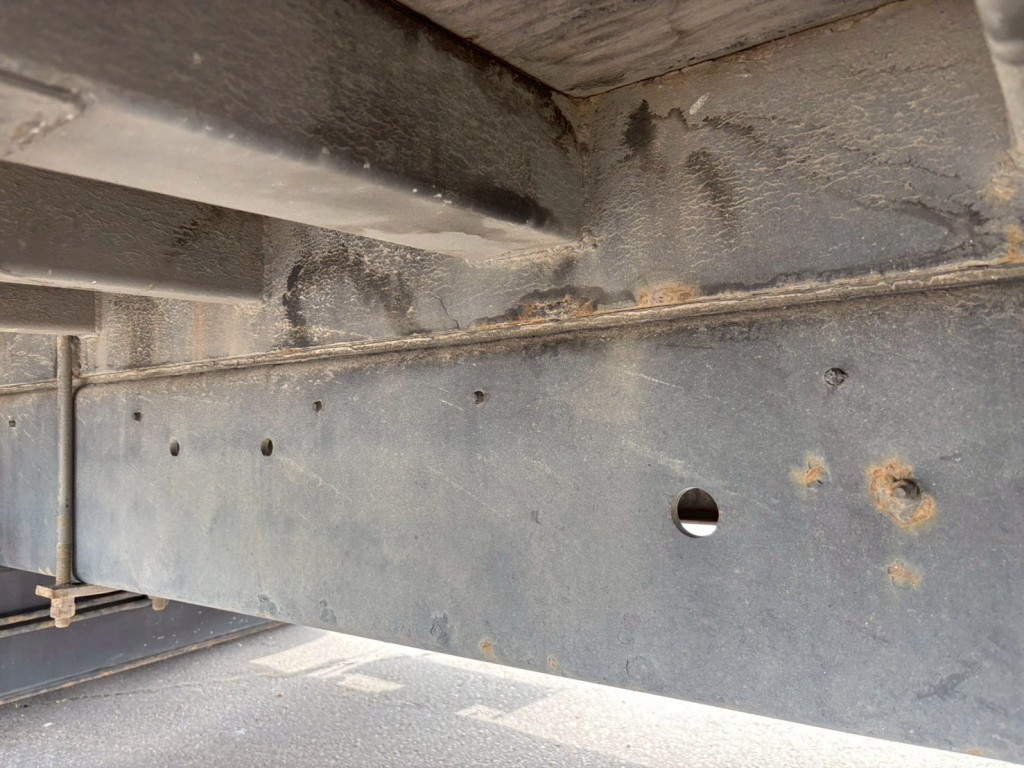 シャーシとネタの状態です。|UDトラックス クオン QKG-CG5ZMの写真6