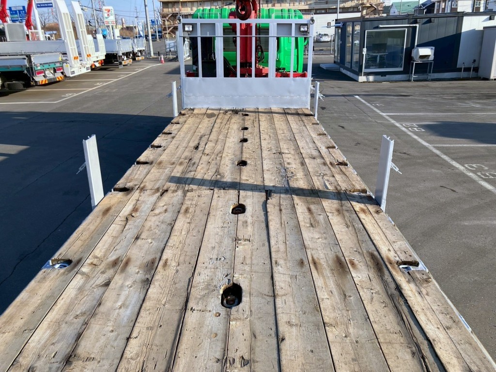 床は板張りです。|UDトラックス クオン QKG-CG5ZMの写真10