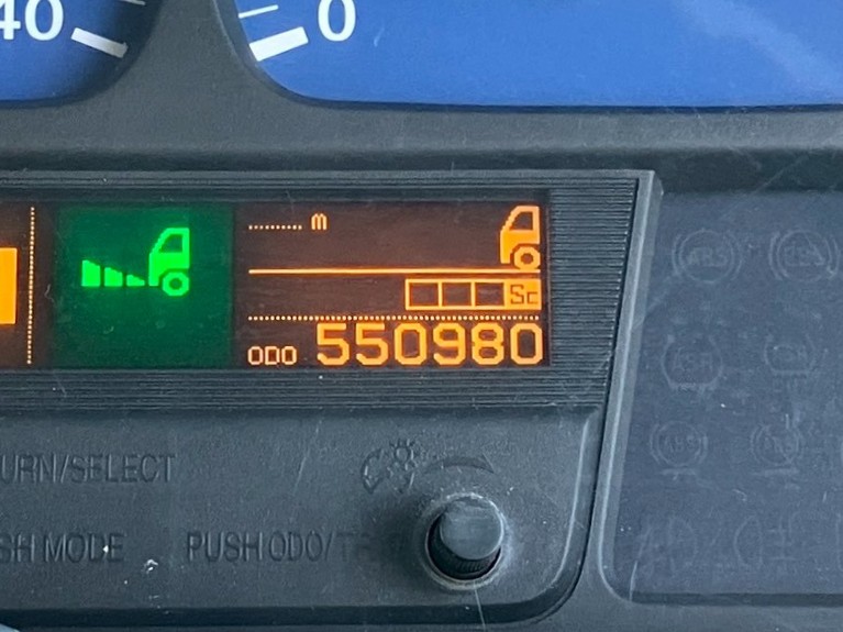 UDトラックス クオン QKG-CG5ZMの写真34