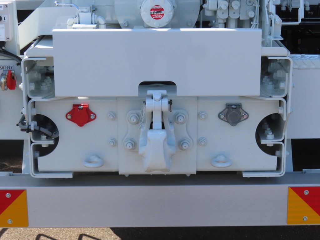 ピンドルフック付きです。|三菱 スーパーグレート 2KG-FV80VYPの写真20