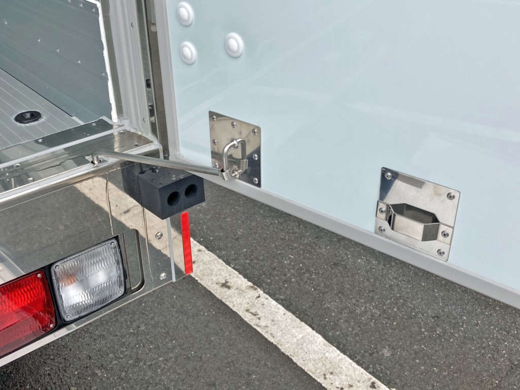 運転席側ストッパーの状態です。|日野 レンジャー 2KG-FD2ABG(2WD)の写真11