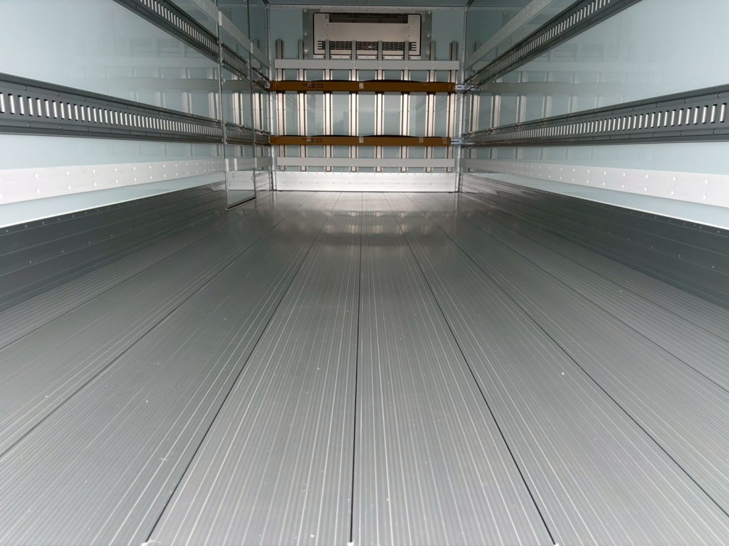 日野 レンジャー 2KG-FD2ABG(2WD)の写真11