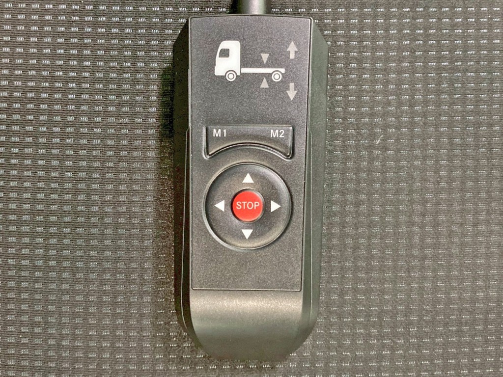 エアサスのコントローラーです。|三菱 ファイター 2KG-FK65F(2WD)の写真31