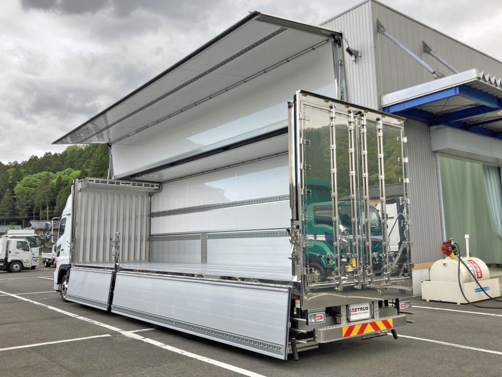 中柱は差込式です。|日野 プロフィア 2DG-FW1AHCの写真3