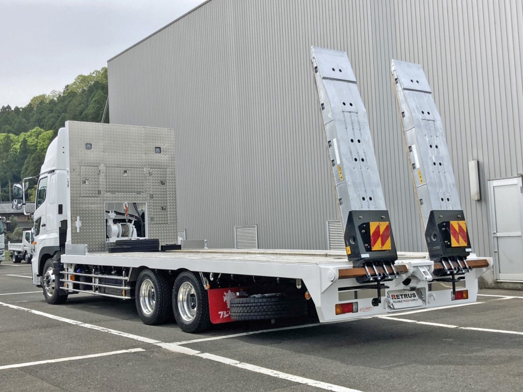 日野 プロフィア 2DG-FQ1AJCの写真3