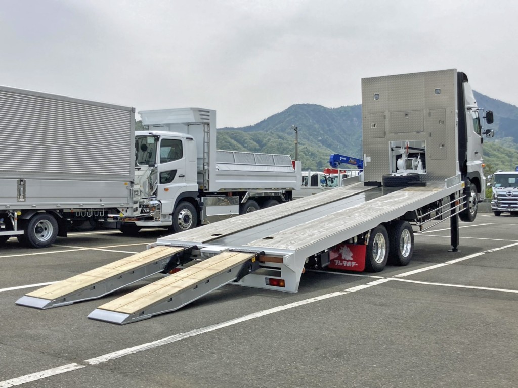 日野 プロフィア 2DG-FQ1AJCの写真4