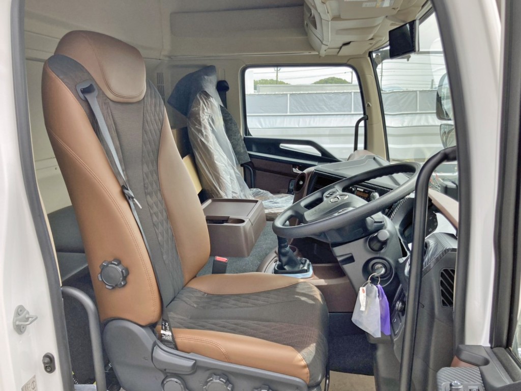 ハイルーフキャビンです。|日野 プロフィア 2DG-FQ1AJCの写真7